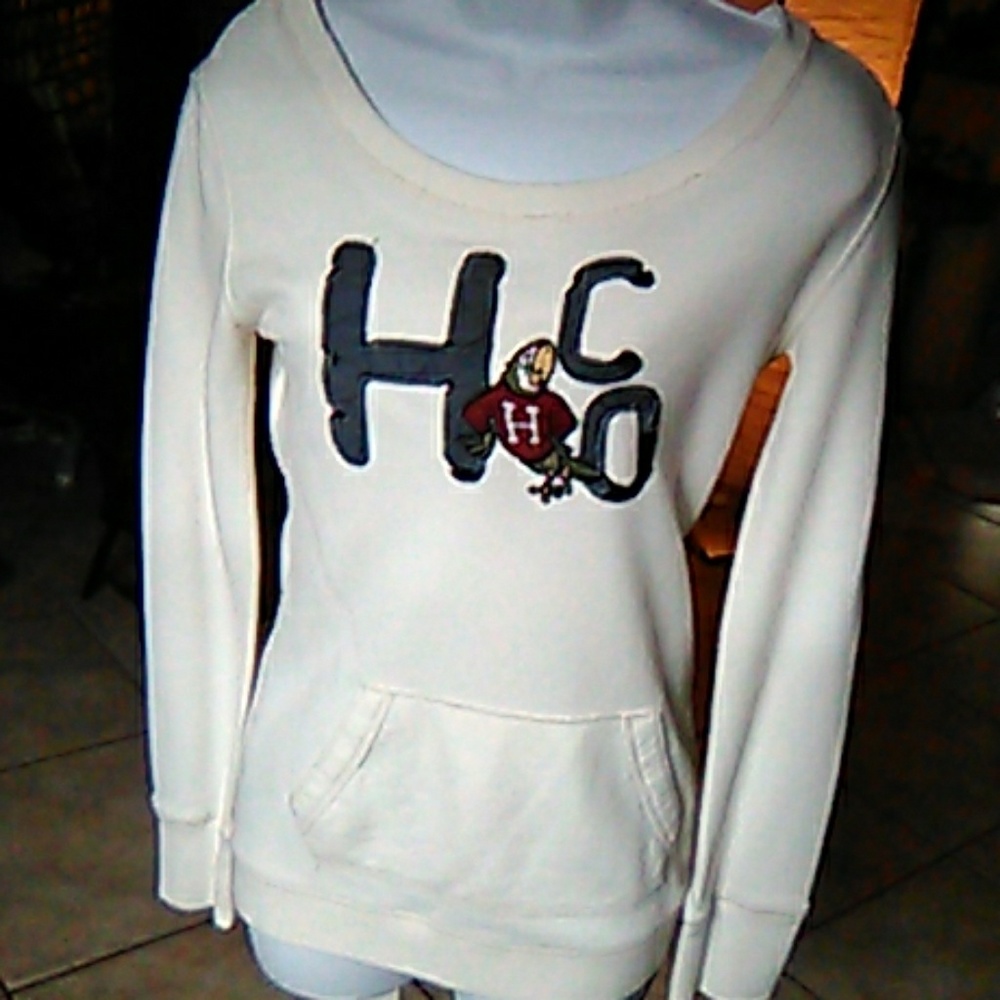 Hollister long sleeve sweatshirt